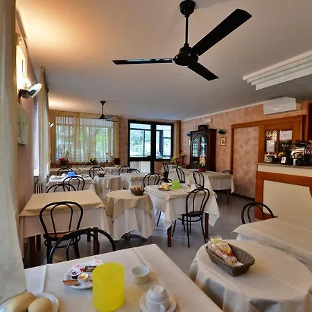 Fiordaliso Hotel 2*